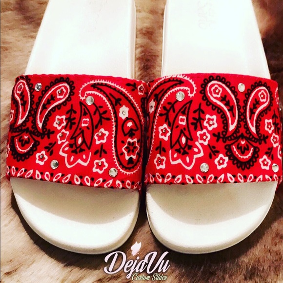 red bandana nike slides